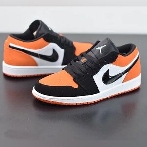 JORDAN 1 LOW SIZE 7